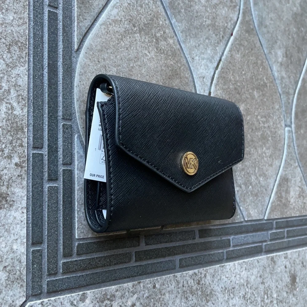 MICHAEL KORS JET SET TRAVEL MEDIUM FLAP BIFOLD WALLET BLACK
